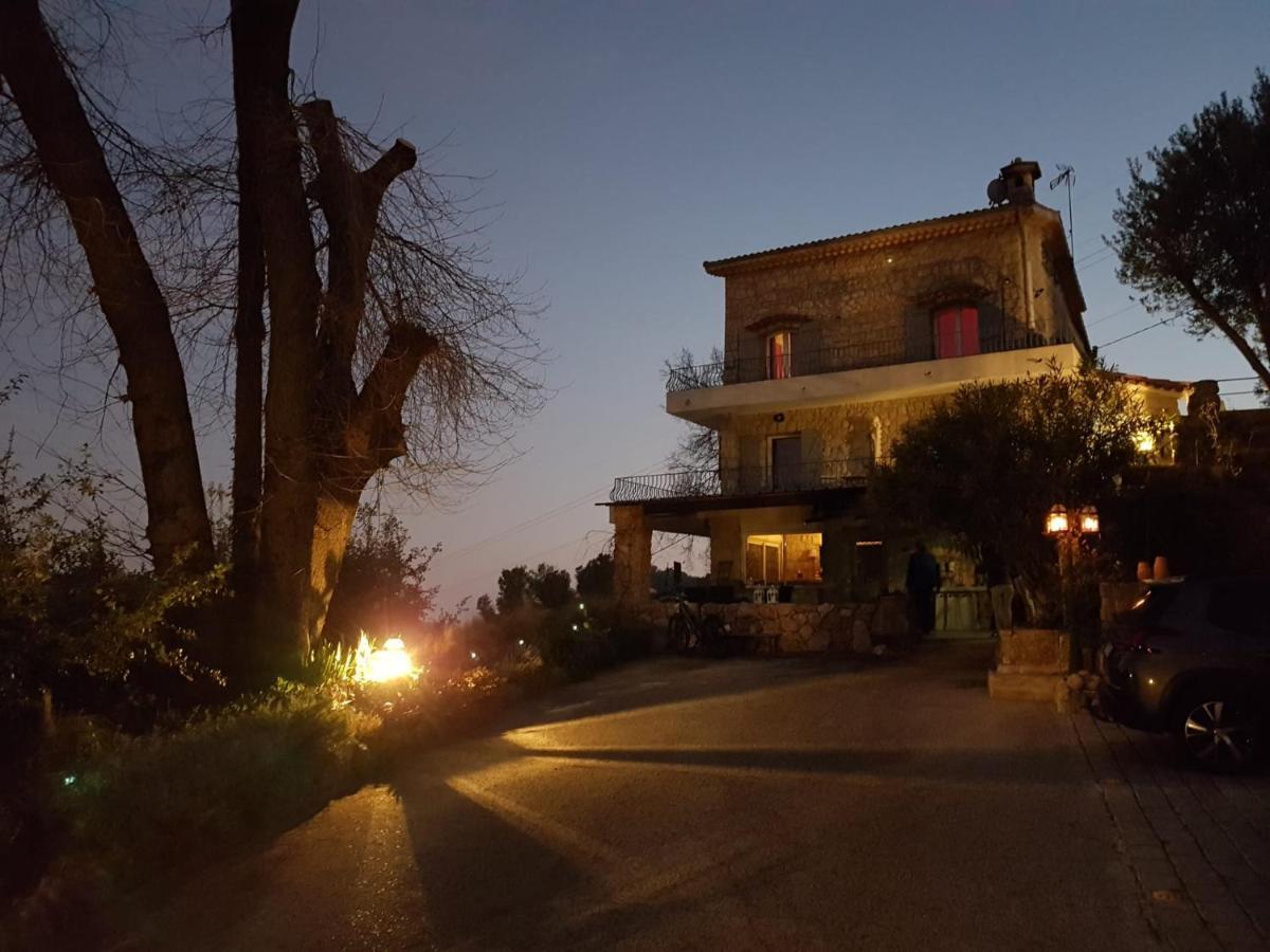 방스 Au Pied Des Baous B&B 외부 사진